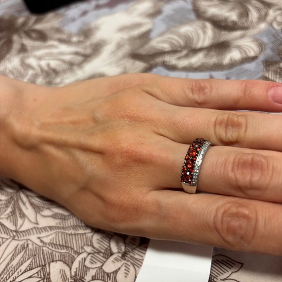 Silver S925 ring (Size 8) - Picture 5 of 5